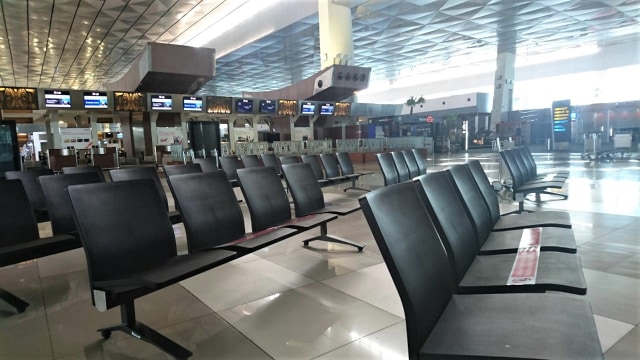 Suasana terminal 3 bandara Soekarno Hatta yang sepi. Foto: Dok. Fajar S.