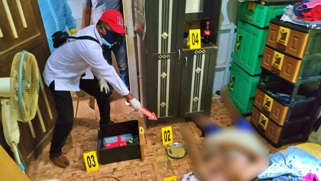Seorang laki-laki ditemukan tewas di kamp wilayah satu PT Gema Nusantara Jaya yang berada di Desa Bulalo, Kecamatan Kwandang, Kabupaten Gorontalo Utara, Gorontalo, Kamis (28/5). Foto: Dok istimewa