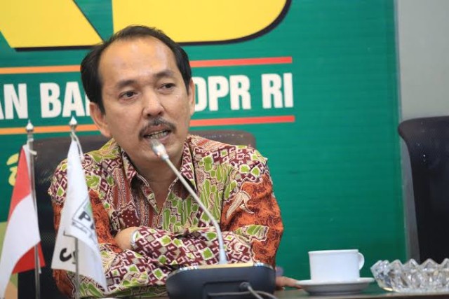 ﻿﻿Jakarta - Pasca pendemi Covid-19 pemerintah pusat telah menyiapkan skema new normal bagi kehidupan masyarakat. Namun, sinergitas antara Pusat dan pemerintah daerah belum terjalin sehingga dikhawatirkan akan ada gagap dalam pelaksanaannya. Sehingga perlu adanya Green Map agar sinergis antara Pusat dan Daerah terjalin.