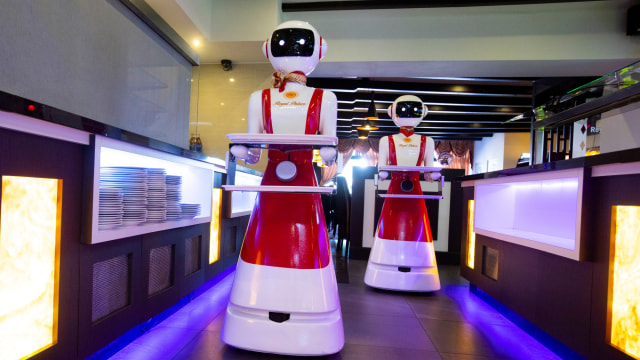 New Normal, Restoran di Belanda Gunakan Robot untuk Layani Pelanggan (9968)