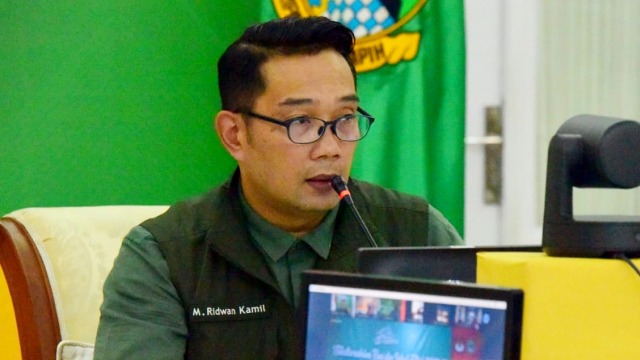 Gubernur Jawa Barat Ridwan Kamil saat mengumumkan 15 daerah di Jabar yang terapkan new normal. Foto: Dok. Pemprov Jabar