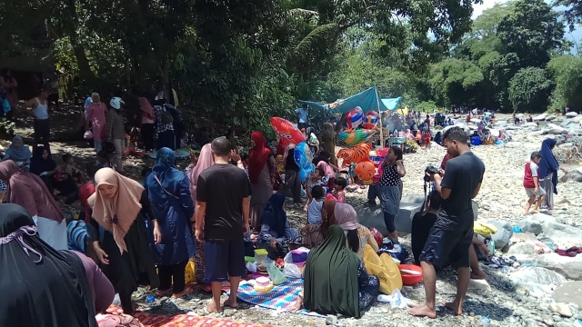 Lokasi Wisata di Aceh Ramai Meski di Tengah Pandemi COVID-19 (227622)