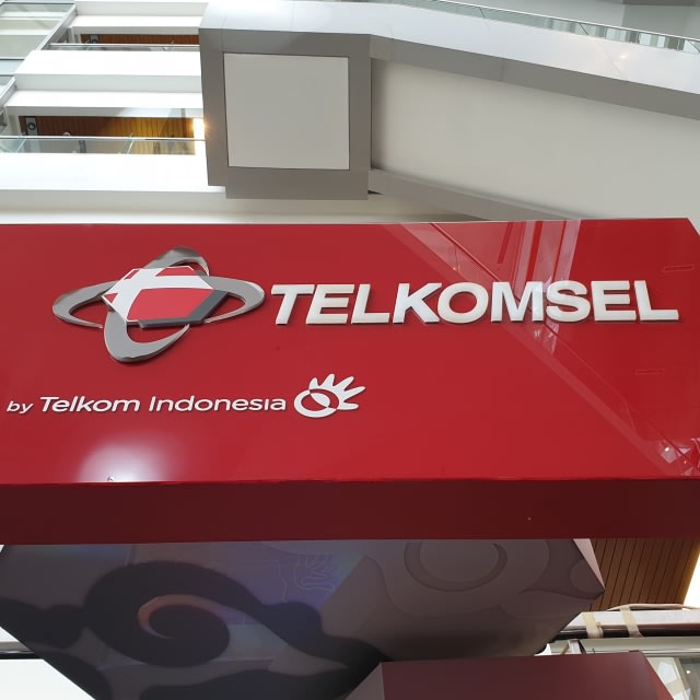 Logo perusahaan Telkomsel. Foto: Muhammad Fikrie/kumparan