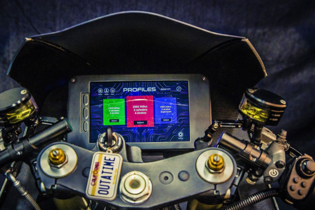 Unik, Motor Listrik Ini Bisa Keluarkan Suara Khas Motor 2-Tak (735837)