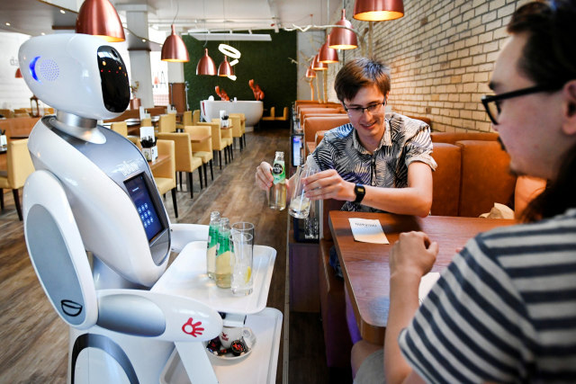 New Normal, Restoran di Belanda Gunakan Robot untuk Layani Pelanggan  (9960)