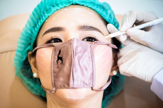 Cara Unik Klinik Kecantikan Thailand Buka Praktik di Tengah Pandemi Corona (123394)