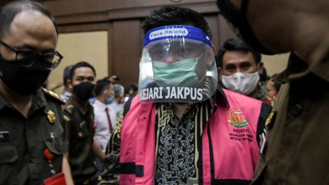 Kasus Jiwasraya, Benny Tjokro dan Heru Hidayat Dituntut Penjara Seumur Hidup (25968)