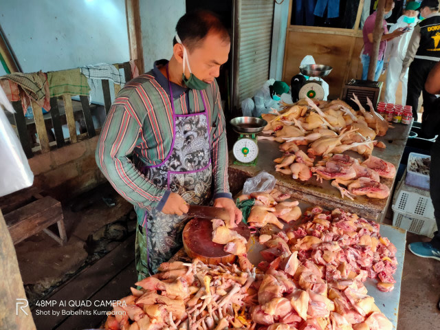 Ilustrasi penjual ayam potong. Foto : Kumparan