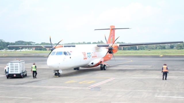 Peluncuran Pesawat kargo ATR 72-500 F PT Angkasa Pura Logistik di Bandara Syamsudin Noor, Banjarmasin, Kalimantan Selatan, Kamis (4/6). Foto: Dok. Angkasa Pura Logistik