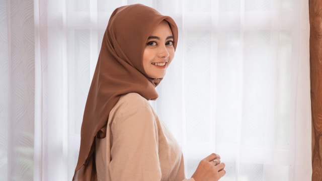 Ilustrasi perempuan salihah Foto: Shutterstock