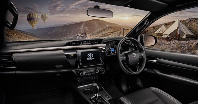 Interior Toyota Hilux Facelift. Foto: dok. Toyota