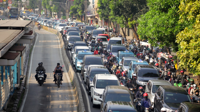 Ilustrasi kemacetan di Jakarta.(8/6/2020). Foto: Reno Esnir/ANTARA FOTO