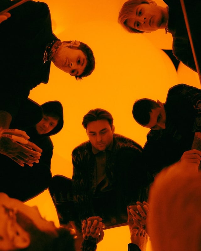  Bring  Me  The Horizon  Tunda Rilis Lagu Baru buat Dukung 