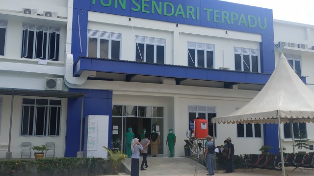 Gedung Tun Sendari Terpadu RSUD EF Batam. Foto: Rega/kepripedia.com