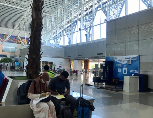 Foto: Suasana Bandara Supadio Pontianak Setelah Penerbangan Dibuka Kembali (86705)