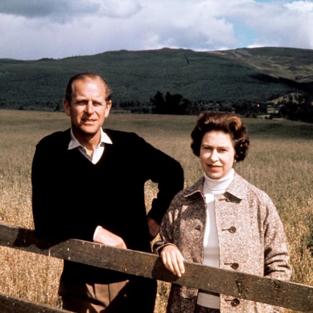 Pangeran Philip dan Ratu Elizabeth II semasa muda. Foto: Instagram/@theroyalfamily