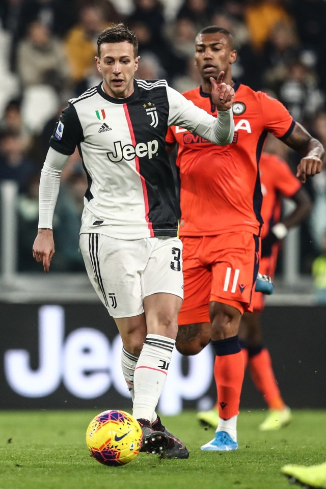 Federico Bernardeschi membela Juventus. Foto: AFP/Isabella Bonotto