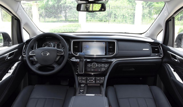 Trumpchi GM8, Kembaran Toyota Alphard dari China yang Punya Harga Murah (215000)