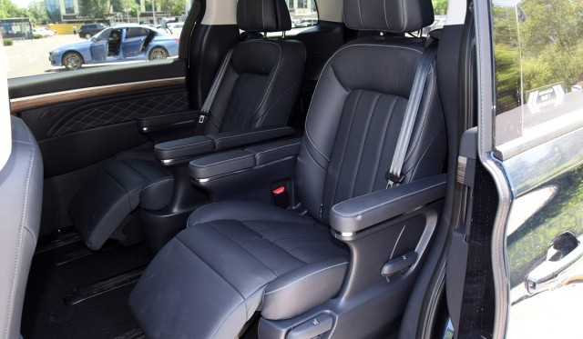Trumpchi GM8, Kembaran Toyota Alphard dari China yang Punya Harga Murah (215001)