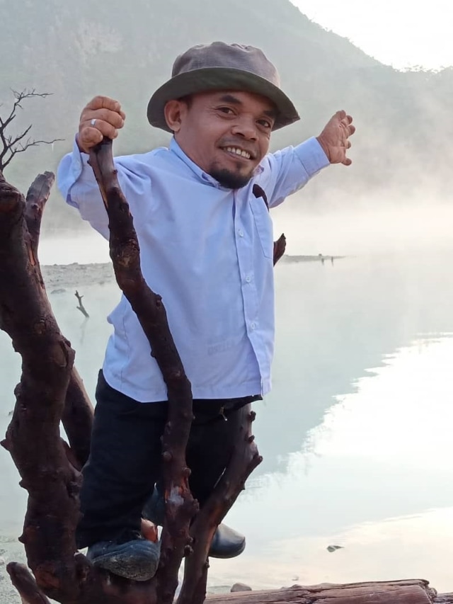 Foto Artis Ucok Baba - Foto Ucok Baba - KapanLagi.com / Nggak jualan, hanya secara pintas saja, lewat ketemu, timpal rina angelina.