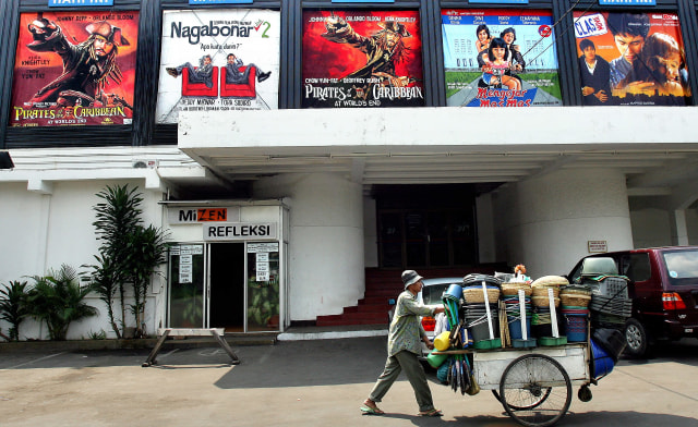 Menanti Drive-in Cinema, Alternatif Nonton Film di Bioskop kala Pandemi (237360)