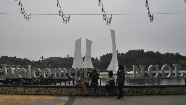 Suasana di kawasan Taman Impian Jaya Ancol, Jakarta, Senin (15/6). Foto: Puspa Perwitasari/Antara