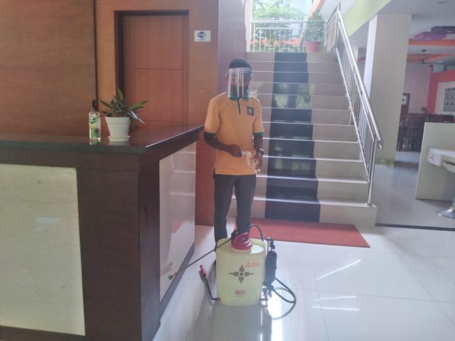 Salah satu hotel di Nagekeo, Hotel Pepita menerapkan  protokol kesehatan ketat dalam upaya mencegah COVID-19. Foto: Arkadius Togo. 