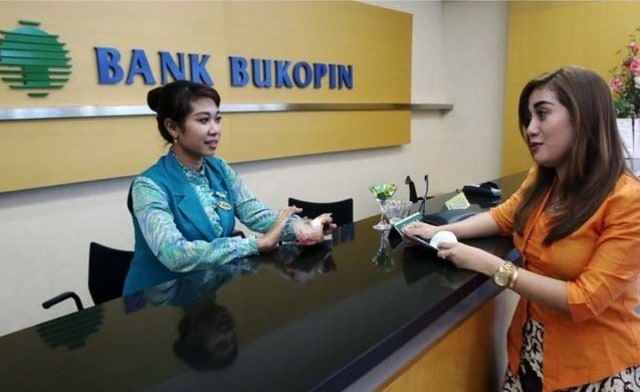Suasana pelayanan di bank Bukopin. Foto: Dok. Istimewa