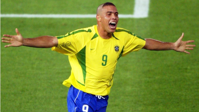 Cetak Hattrick, Neymar Salip Torehan Ronaldo di Timnas Brasil, Dekati Rekor Pele (239094)