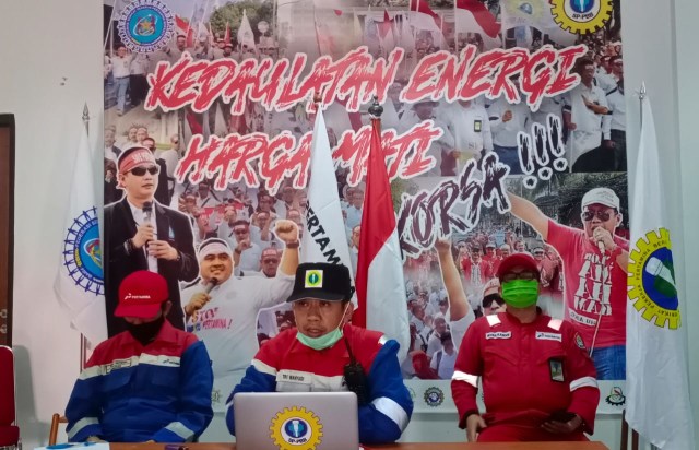 Serikat Pekerja Pertamina Balongan Bersatu (SP-PBB) menolak pembentukan Sub Holding oleh Kementerian BUMN. (Taufik)