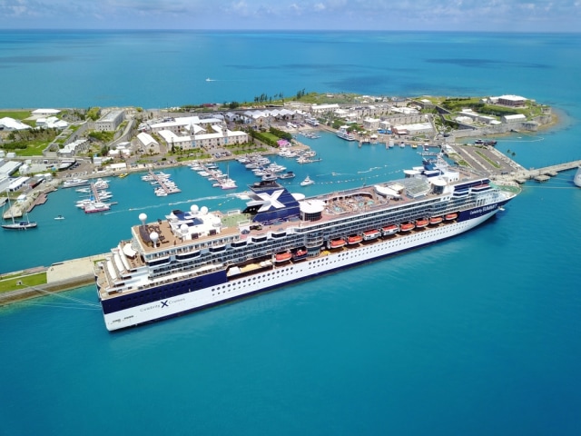 Kapal pesiar yang sedang bersandar di salah satu dermaga di Bermuda  Foto: Shutter Stock