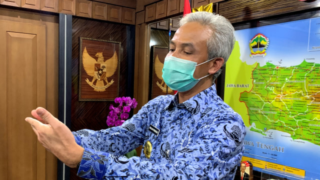 Gubernur Jawa Tengah, Ganjar Pranowo, saat ditemui di kantornya. Foto: Afiati Tsalitsati/kumparan