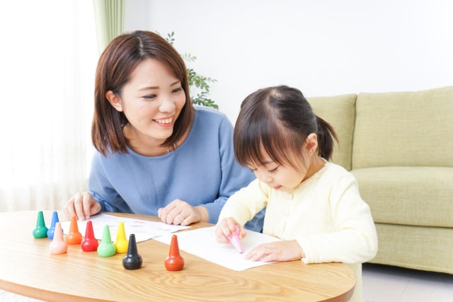 Metode Montessori untuk memaksimalkan tumbuh kembang anak. Foto: Shutterstock