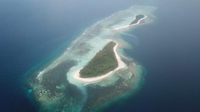 Pulau Malamber, Mamuju. Foto: Dok. Ridwan Alimuddin