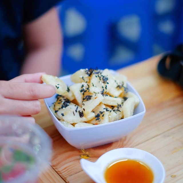 Mamacis Kitchen, Cireng Pertama dengan Konsep Stan (8329)