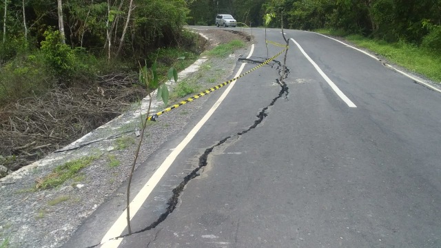 Kondisi Jalan Barito Raya, di Kota Buntok, Kabupaten Barsel, Kalteng. 