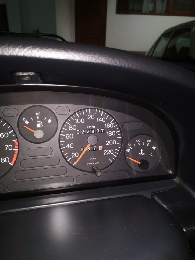 Peugeot 405 Berodometer 22 Ribu Dijual Rp 100 Juta, Berminat? (44865)