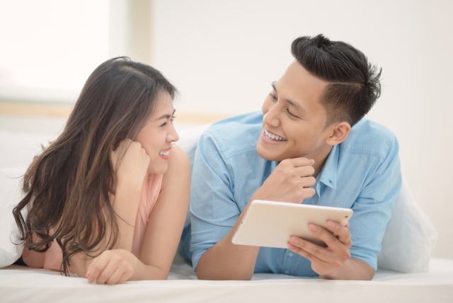 6 Tanda Keseriusan Pria untuk Berkomitmen dalam Hubungan (6912)