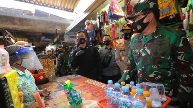 Panglima TNI: Sekat dan Isolasi WNI-WNA dari Luar Negeri di Dumai dan Cilacap (21601)