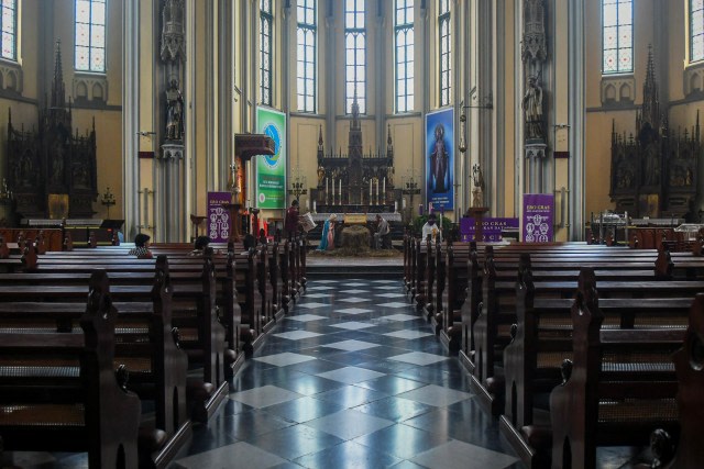 Suasana Gereja Katedral Jakarta. Foto: ANTARA FOTO