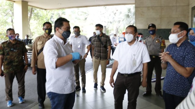 Babinsa hingga Lurah Akan Datangi Warga Jakarta yang Tak Verifikasi Vaksinasi (13318)