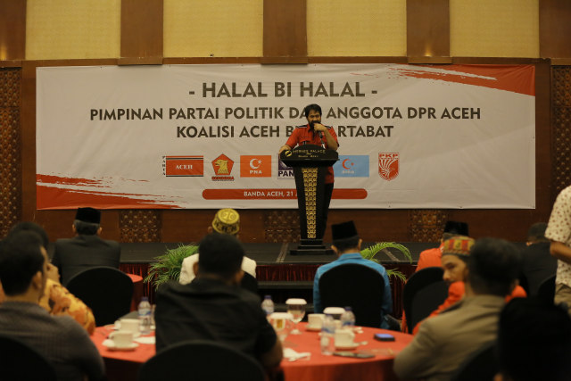 Ketua Umum Partai Aceh, Muzakir Manaf menyampaikan sambutan. Foto: Abdul Hadi/acehkini