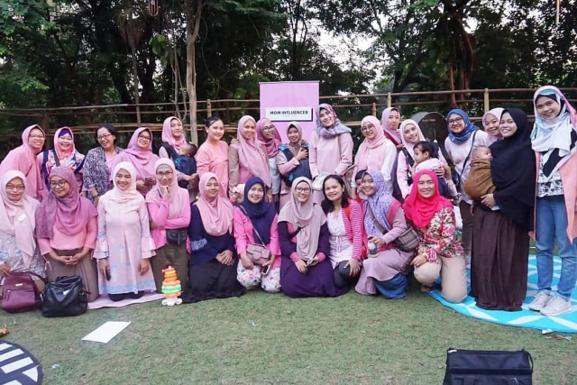 Komunitas Mom Influencer Indonesia pada event #MOMIMeetUp 2019. Foto: Instagram/@mominfluencer.id
