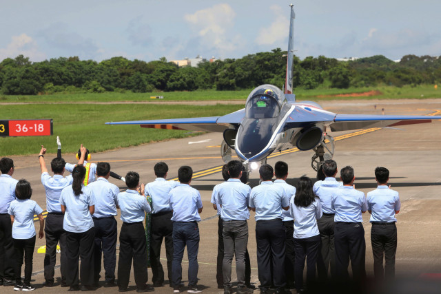 Foto: Melihat Pesawat Tempur Pertama yang Diproduksi Taiwan (320617)