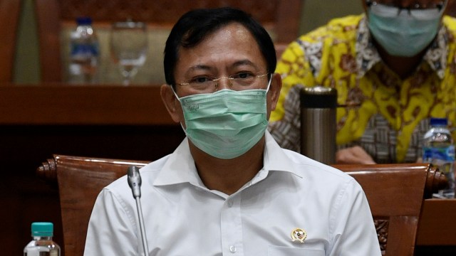 Menteri Kesehatan Terawan Agus Putranto mengikuti rapat kerja bersama Komisi IX DPR di Kompleks Parlemen Senayan, Jakarta. Foto: Puspa Perwitasari/ANTARA FOTO