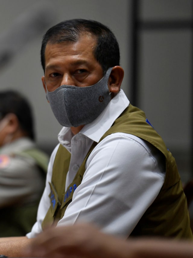 Kepala Badan Nasional Penanggulangan Bencana (BNPB) Letjen TNI Doni Monardo mengikuti rapat kerja bersama Komisi VIII DPR di Kompleks Parlemen Senayan, Jakarta. Foto: Puspa Perwitasari/ANTARA FOTO