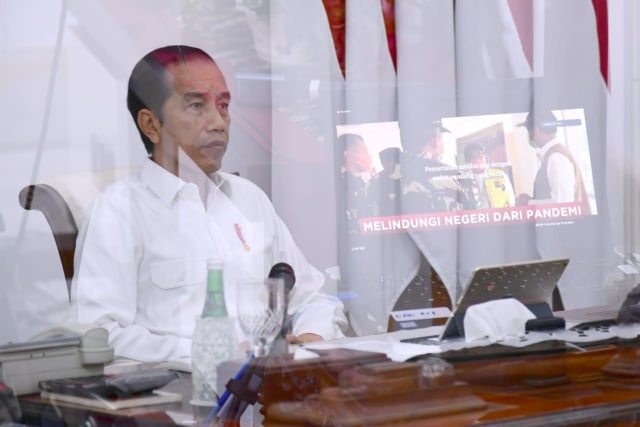 Presiden Joko Widodo saat memimpin rapat Koordinasi Nasional Pengawasan Intern Pemerintah Tahun 2020 yang dilaksanakan secara telekonferensi dari Istana. Foto: Muchlis Jr/ BPMI Setpres