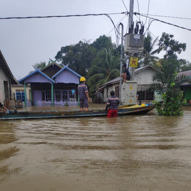 Desa Gandis Terisolir, Debit Sungai Arut Terus Meningkat
