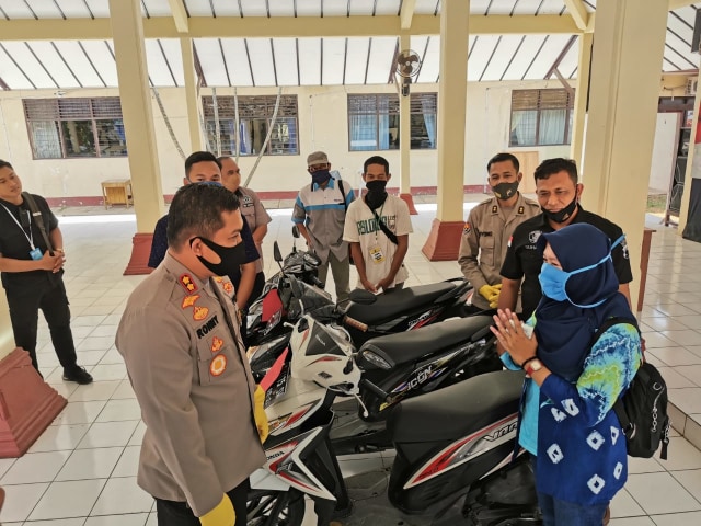 Ibu Muda di Pemalang Ditangkap Polisi Gara-gara Gadaikan Belasan Motor Rental (29065)