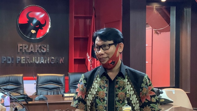 Ketua DPC PDI Perjuangan Kabupaten Kebumen, Saiful Hadi di kantor DPRD Provinsi Jateng. Foto: Afiati Tsalitsati/kumparan